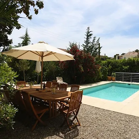 Les Roses Blanches Villa *